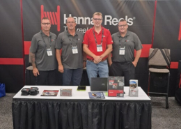 KMX visita a Hannay reels en Minexpo 2024 en Texas, USA.